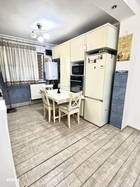 Margeanului, apartament 2 camere, 57 mp.